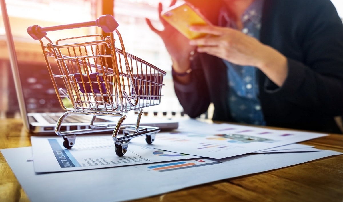 1 in 2 in Indians Intend to Spend More This Festive Season