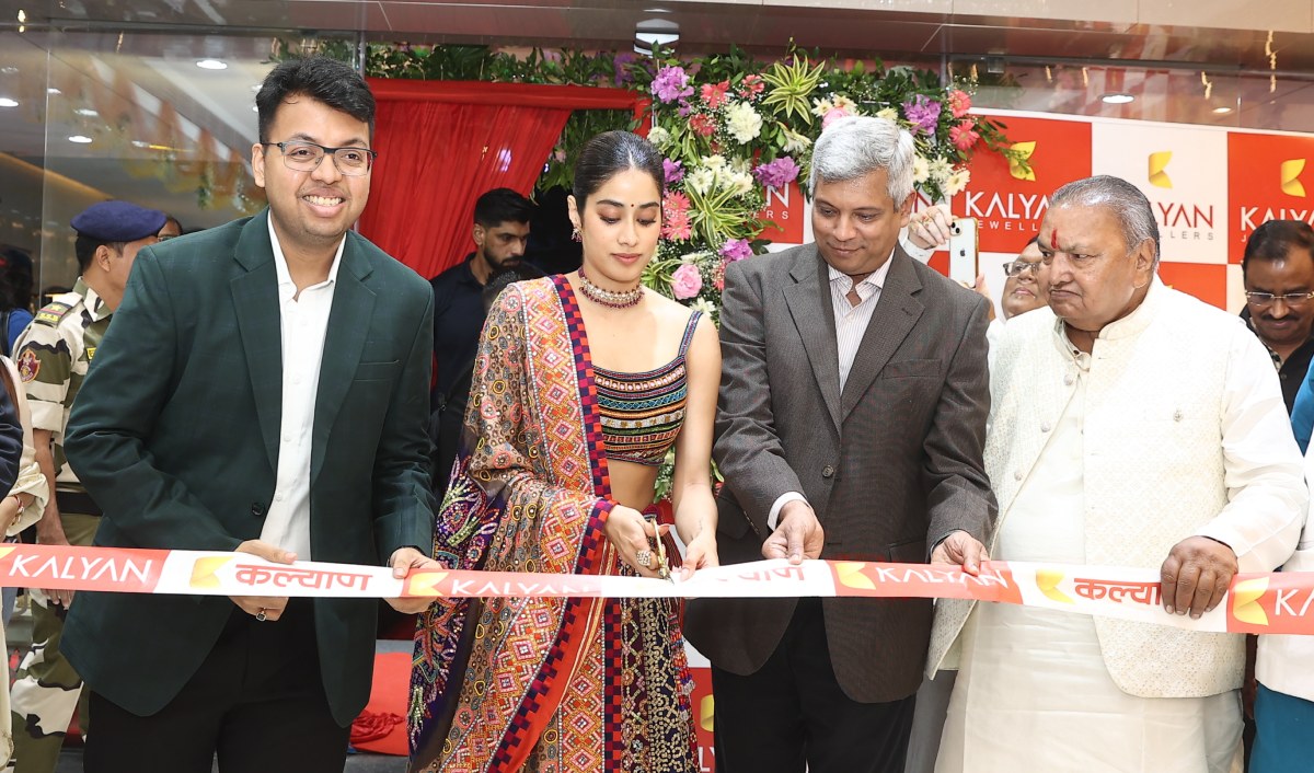 Shop kalyan jewellers showroom near me Top Sellers