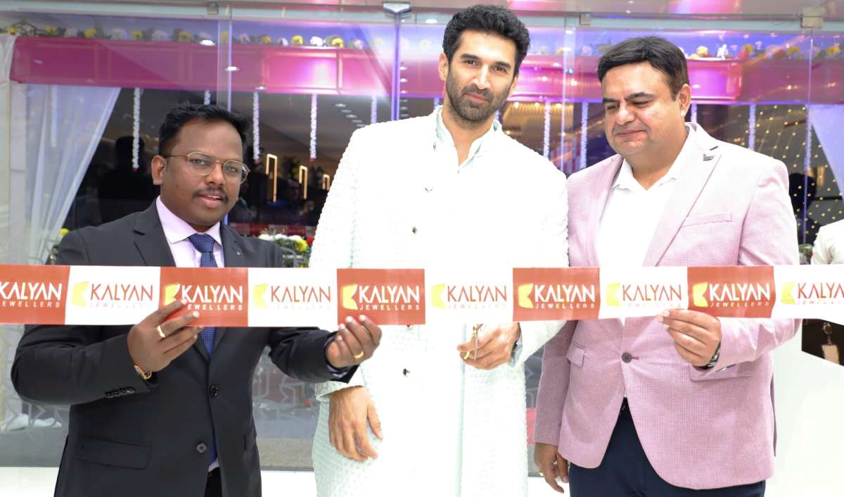 Kalyan jewellers latest ad shop