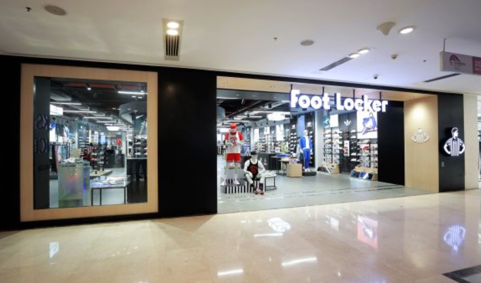 Retail India News: Metro Brands Opens Foot Locker’s Second India Outlet in Noida