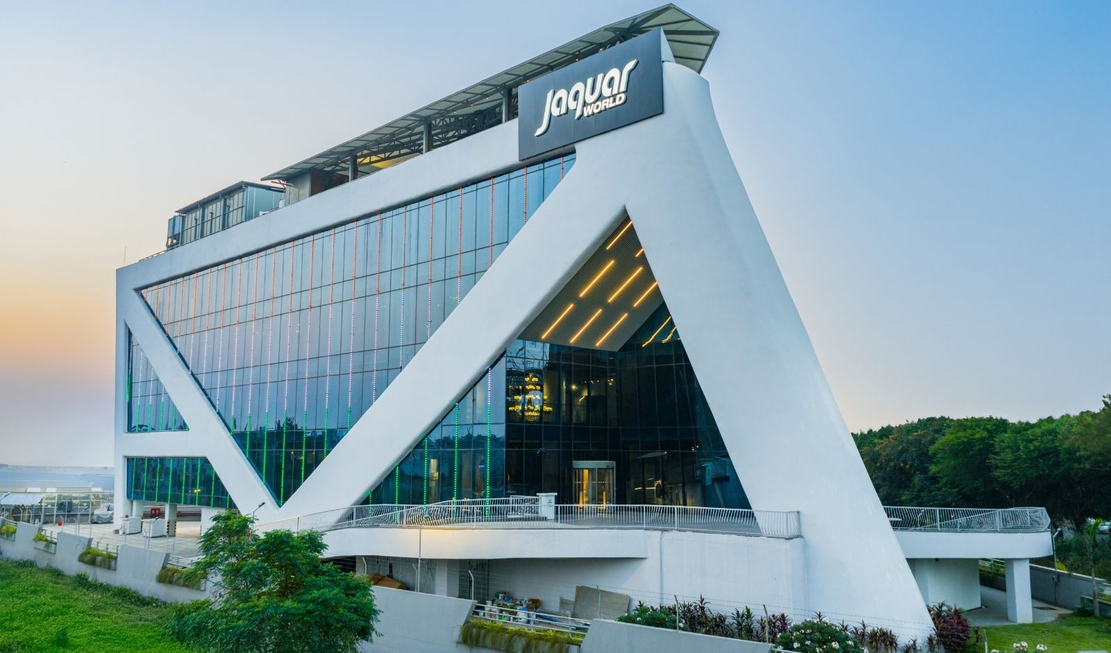 Jaquar World Opens 58,000 Sq. Ft. Flagship Showroom in Indore - Indian  Retailer