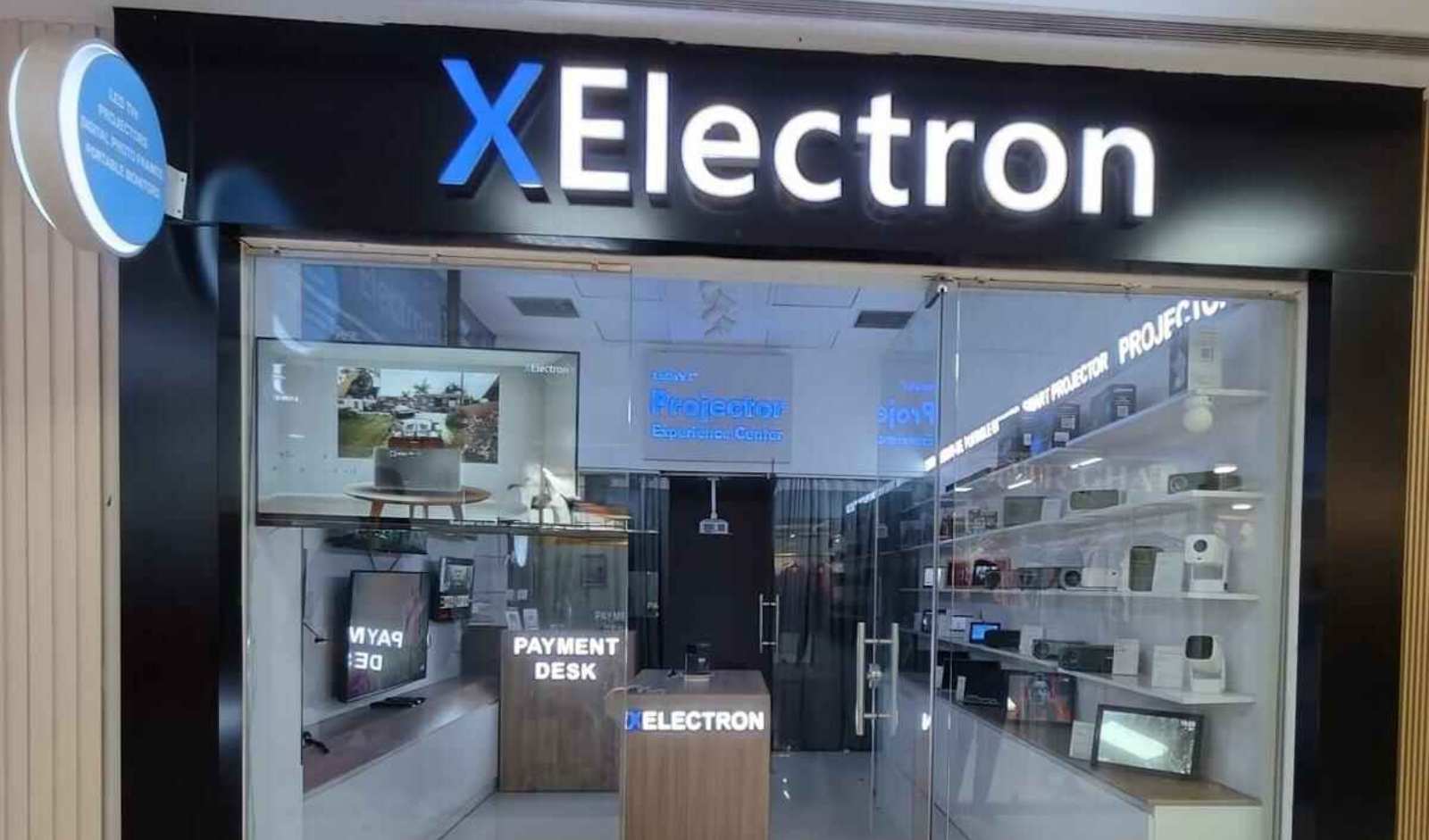 XYXX Expands Offline Retail Presence, Opens First Mall Store in