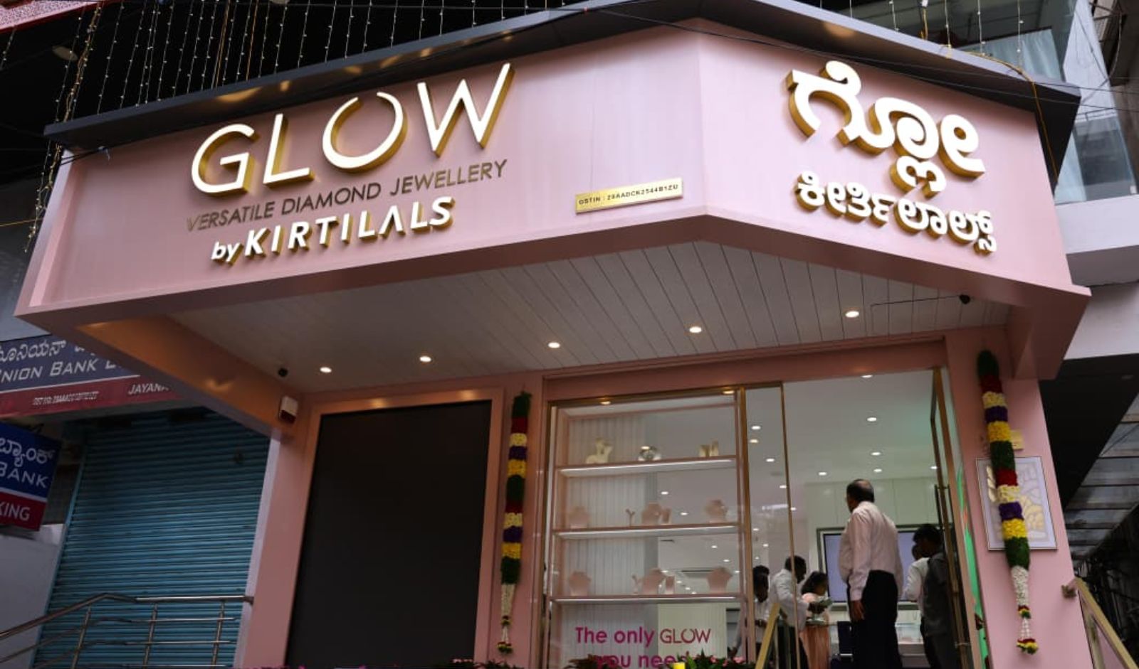 Glow by Kirtilals Opens 10th Showroom in Madurai to Expand Retail Reach in India