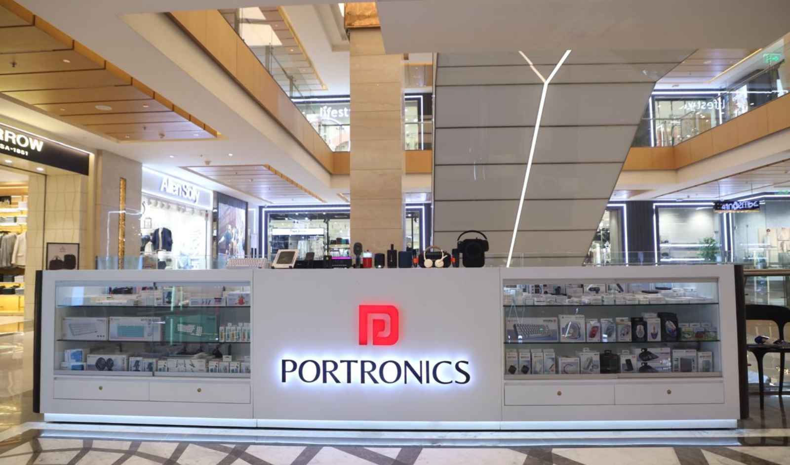 Vegas Mall Adds Indinoor Jewellery and Portronics Kiosks