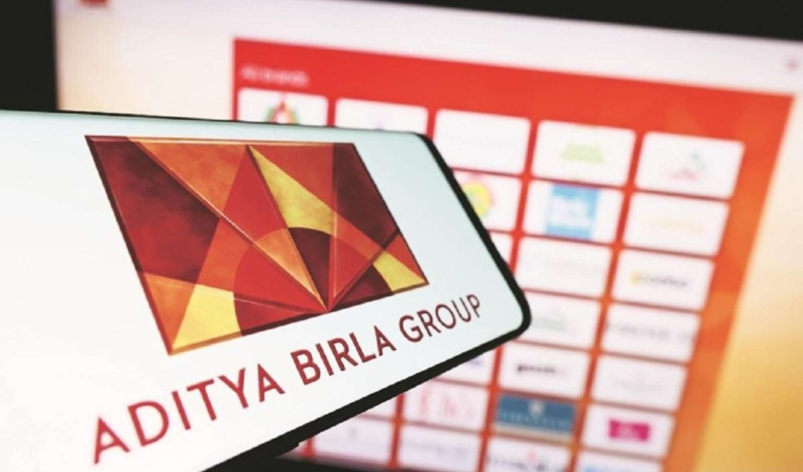 Aditya Birla Fashion Reports Rs 163.81 Cr Q4 Loss as Revenue Rises