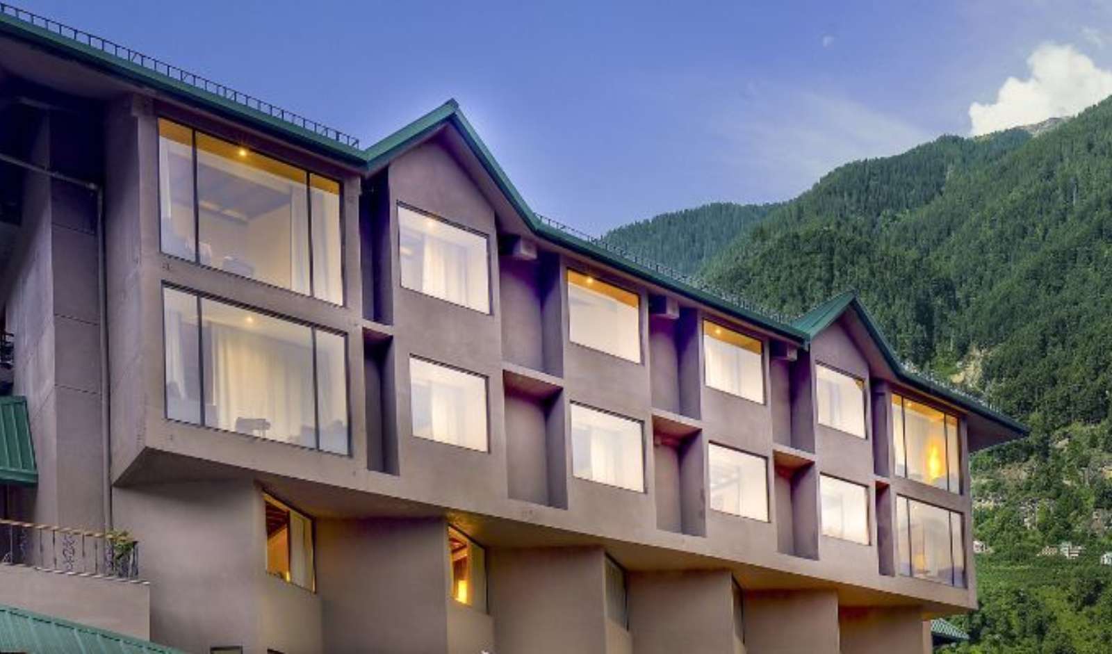 Sterling Holiday Resorts Reports Record Q4 FY26 Results