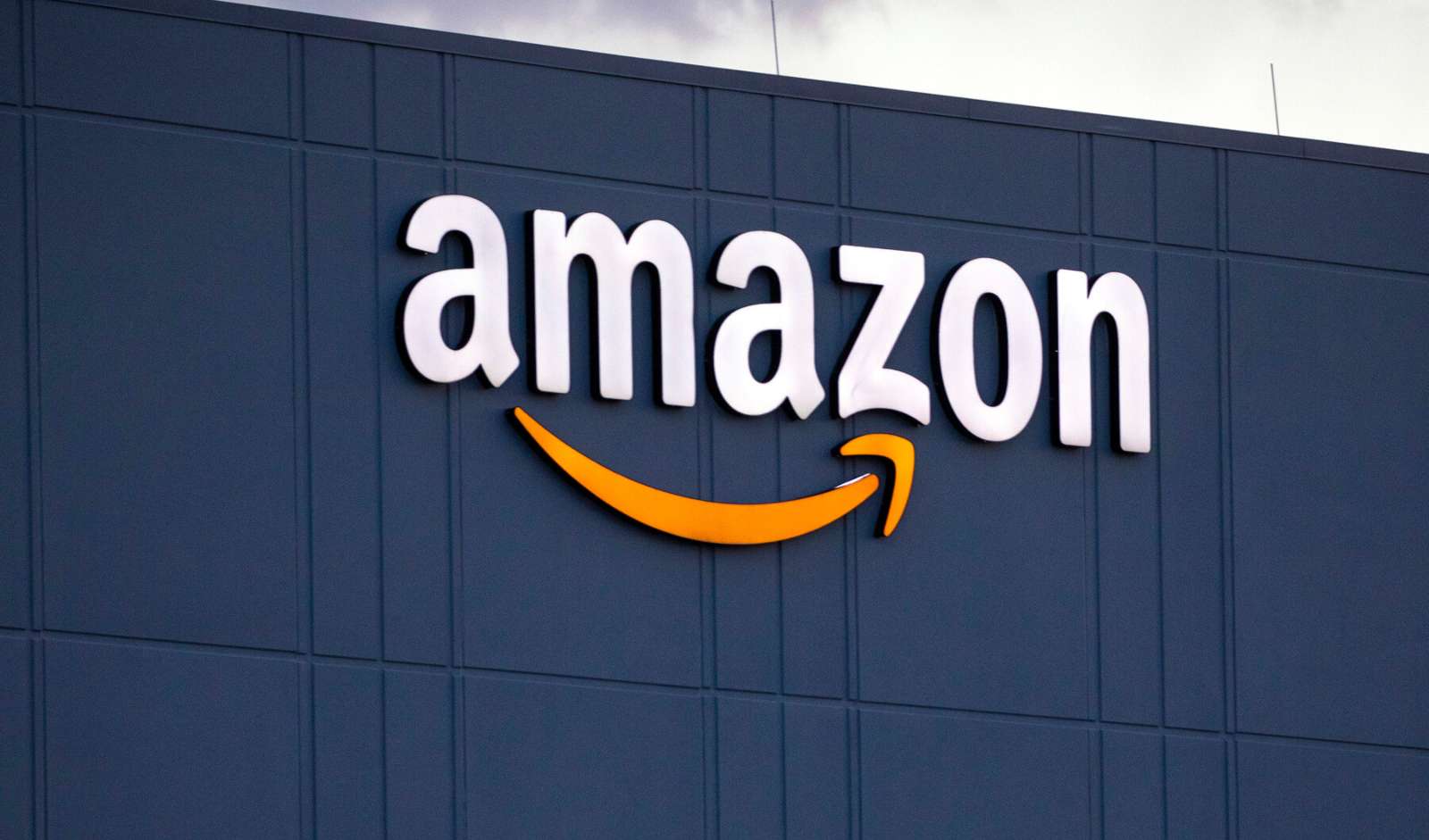 Amazon India Sees 2X Growth in Two-Wheeler Sales Driven by Tier II and III Cities