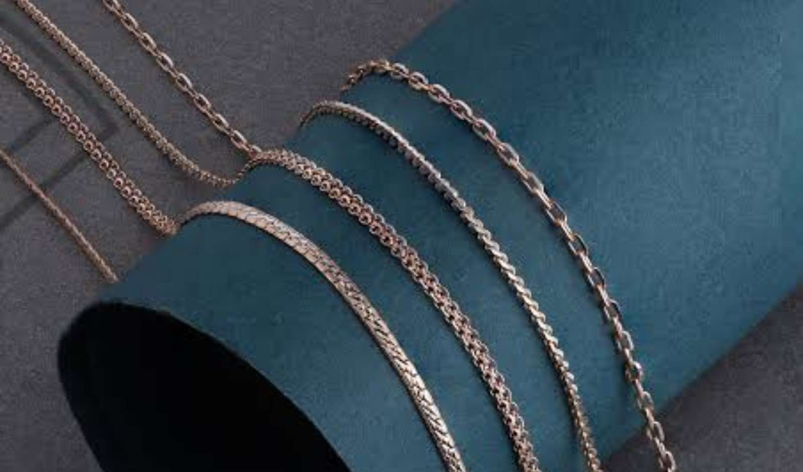 Master Chains N Jewels Plans IPO with Rs 400 Cr Fresh Issue