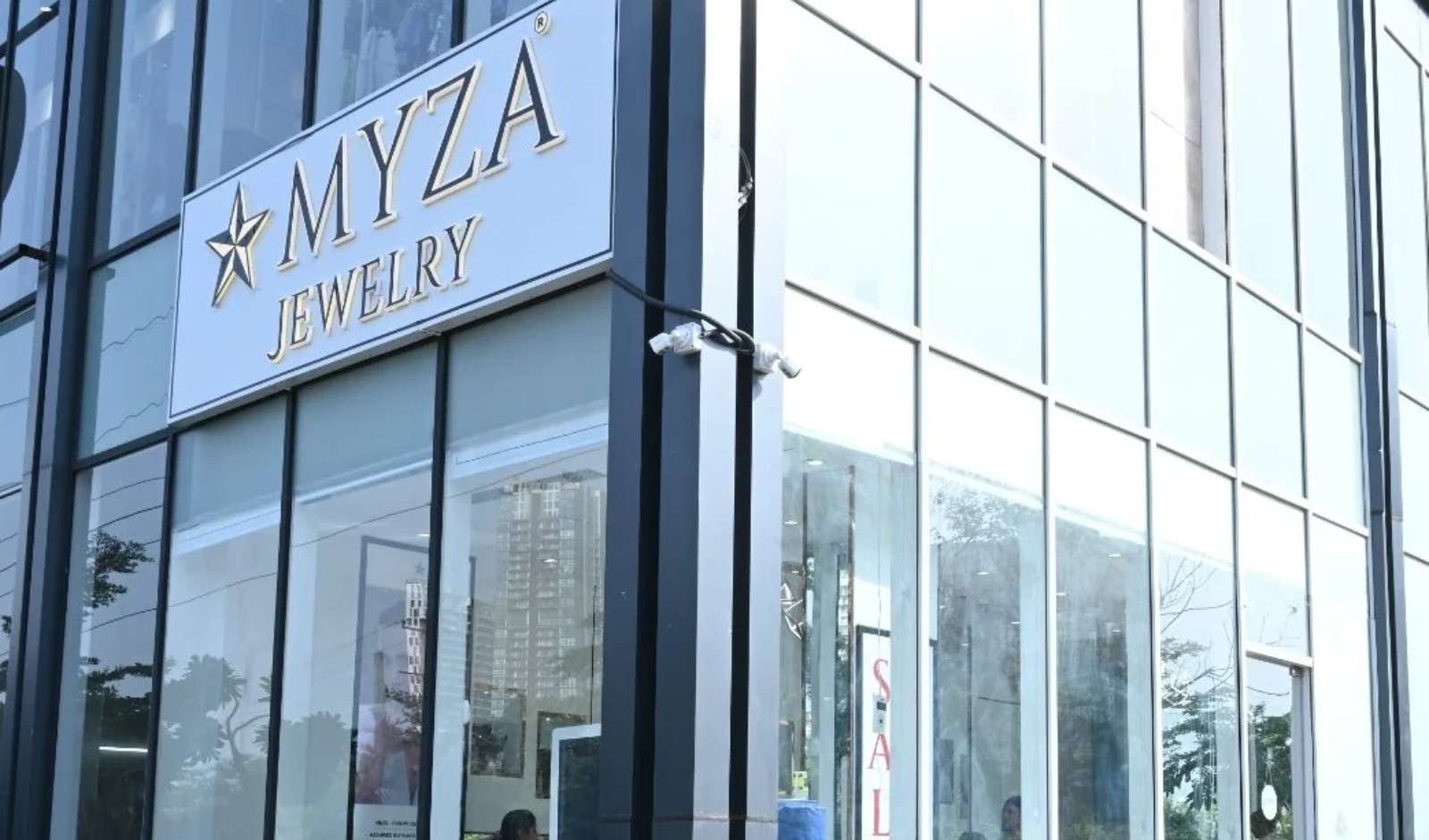 MVZA Jewels Enters Retail With Antique Gold and Polki