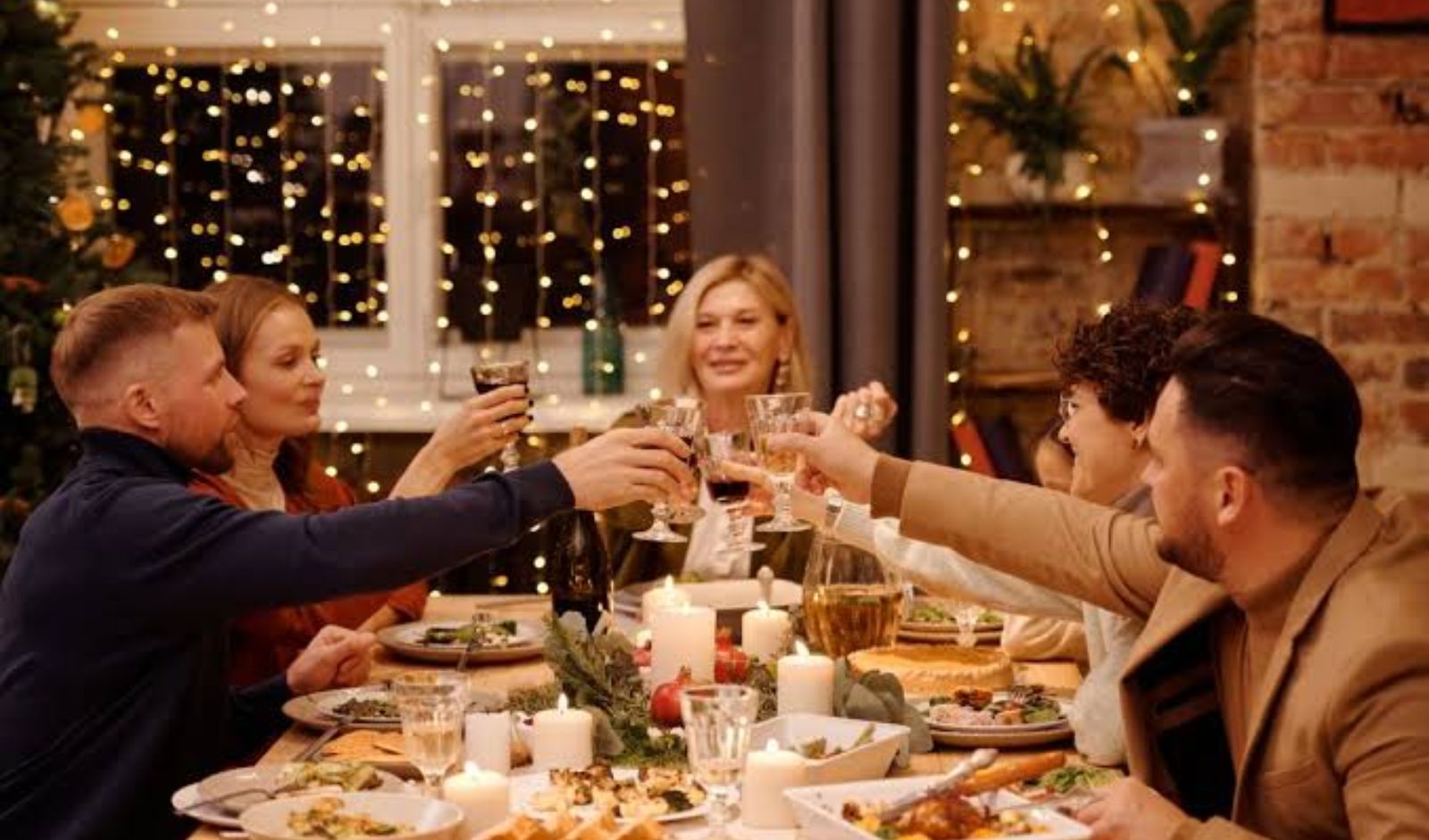 Top 10 Dining Destinations to Visit During the Festive Season