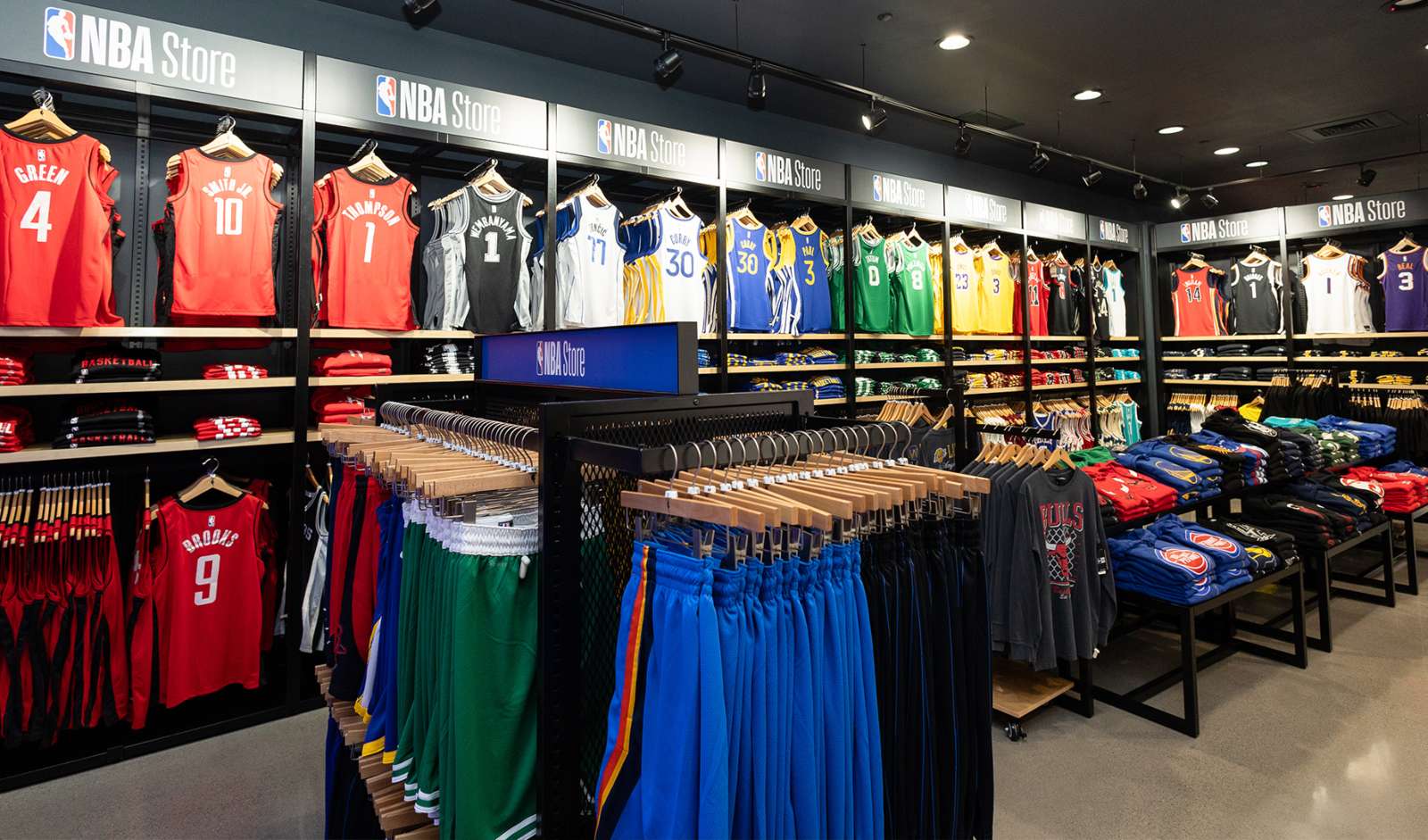 Retail India News: NBA to Open First India Store in 2027