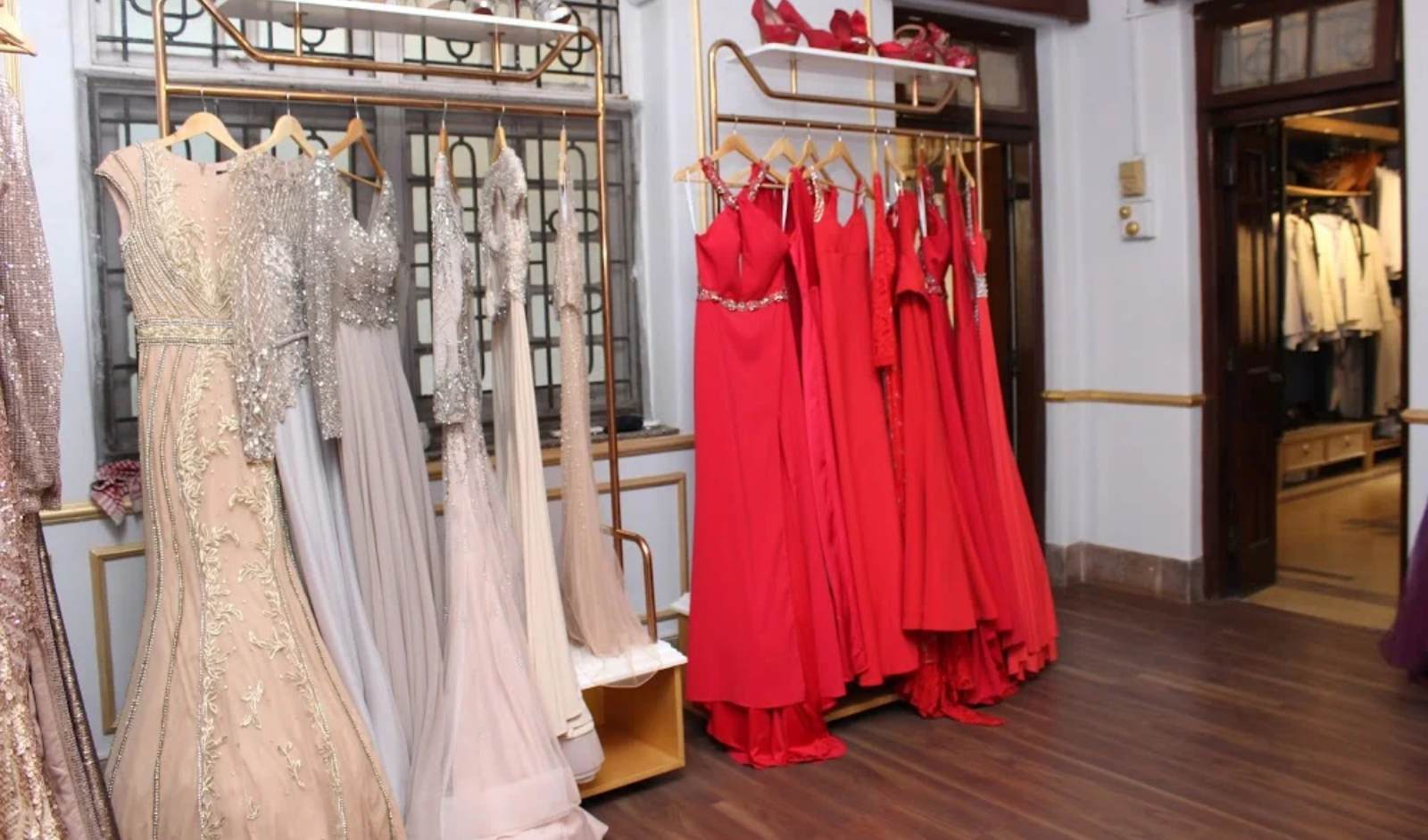 The Clothing Rental (Rental)