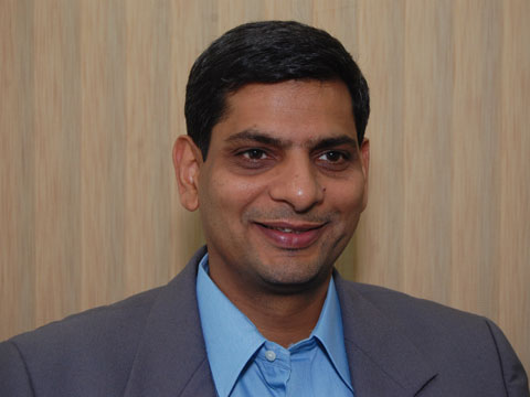 Sample File Manu Agarwal, CEO & Founder, Naaptol