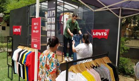 Pepe Jeans article - Indian Retailer